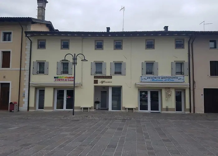 La Corte Di Rosa
